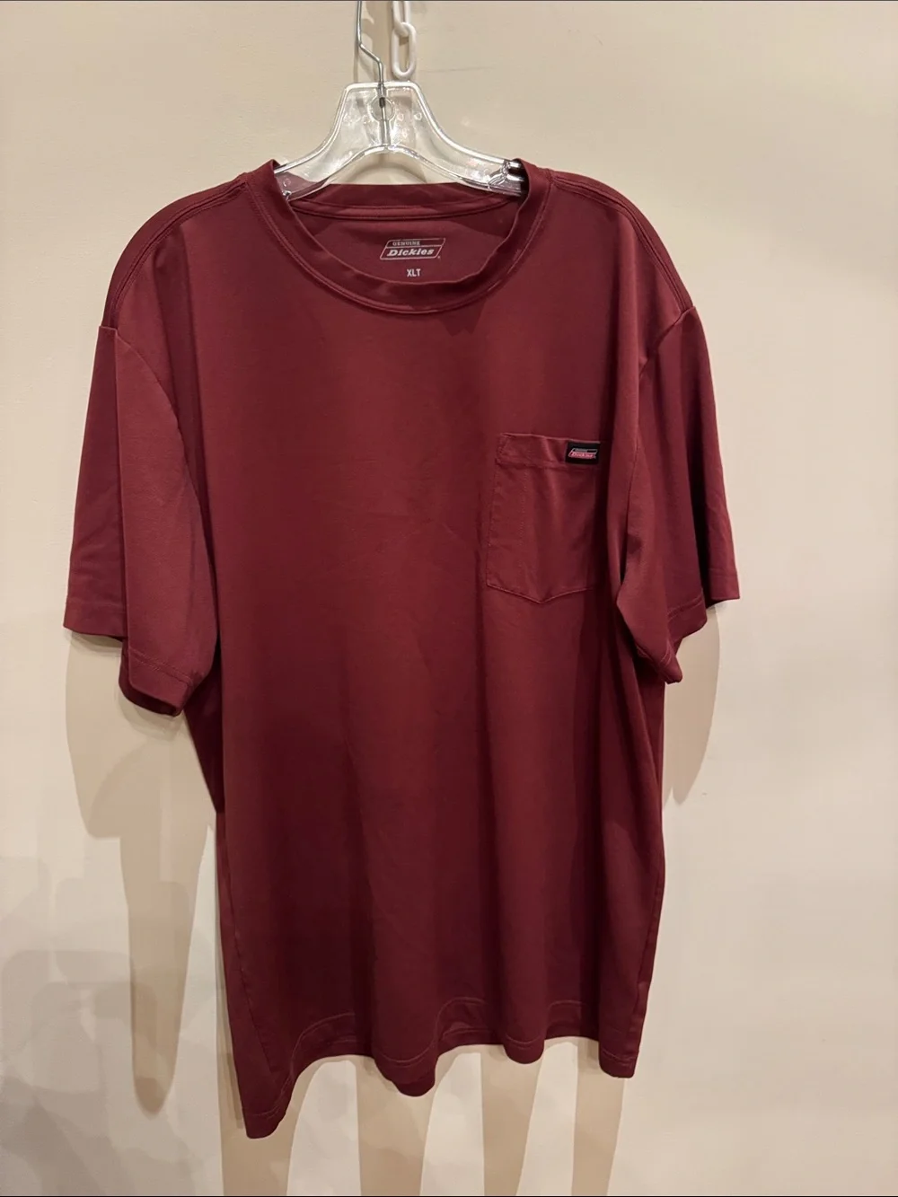 Dickies Short Sleeve Pocket Tee in Maroon